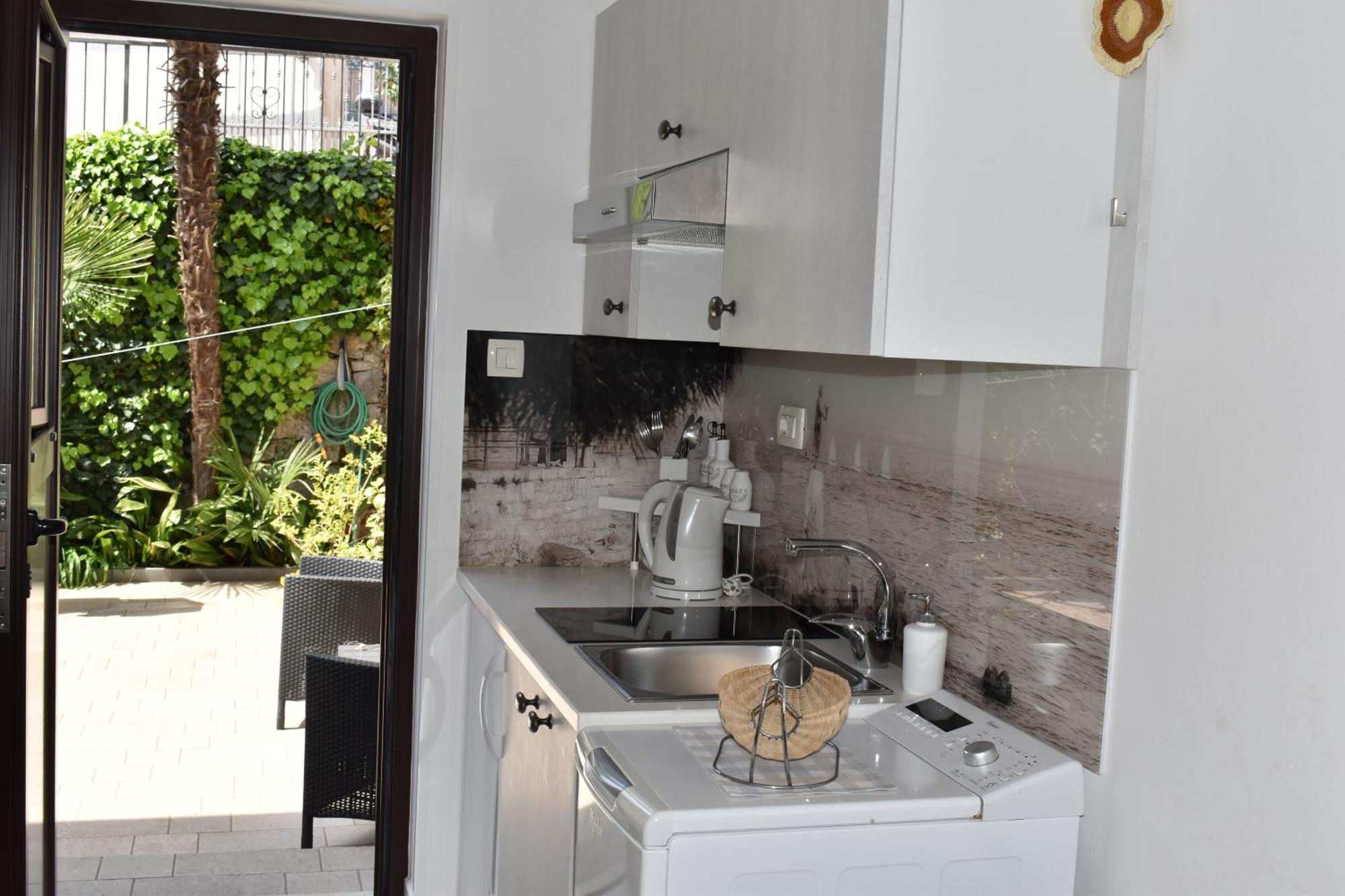 Studio Apartman Tasha Опатія Екстер'єр фото