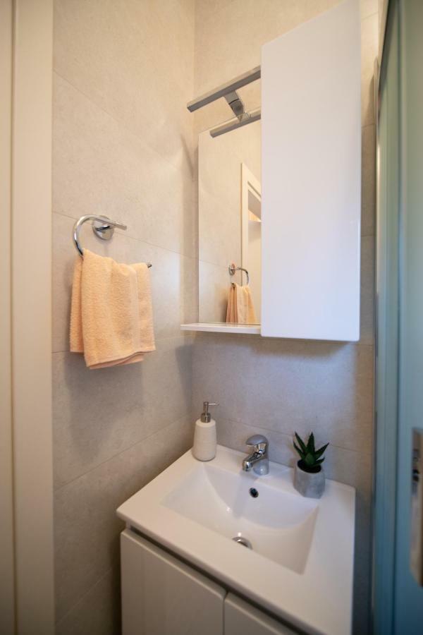 Studio Apartman Tasha Опатія Екстер'єр фото