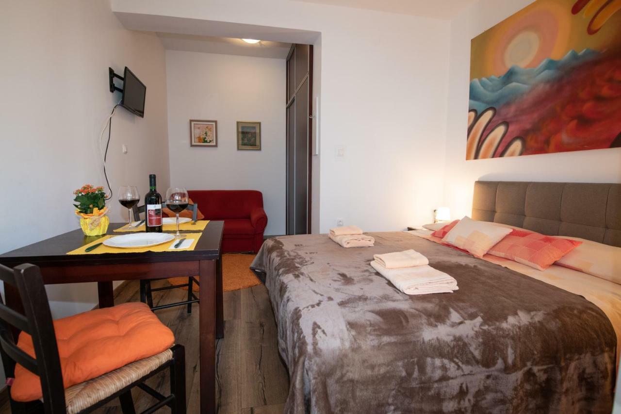 Studio Apartman Tasha Опатія Екстер'єр фото