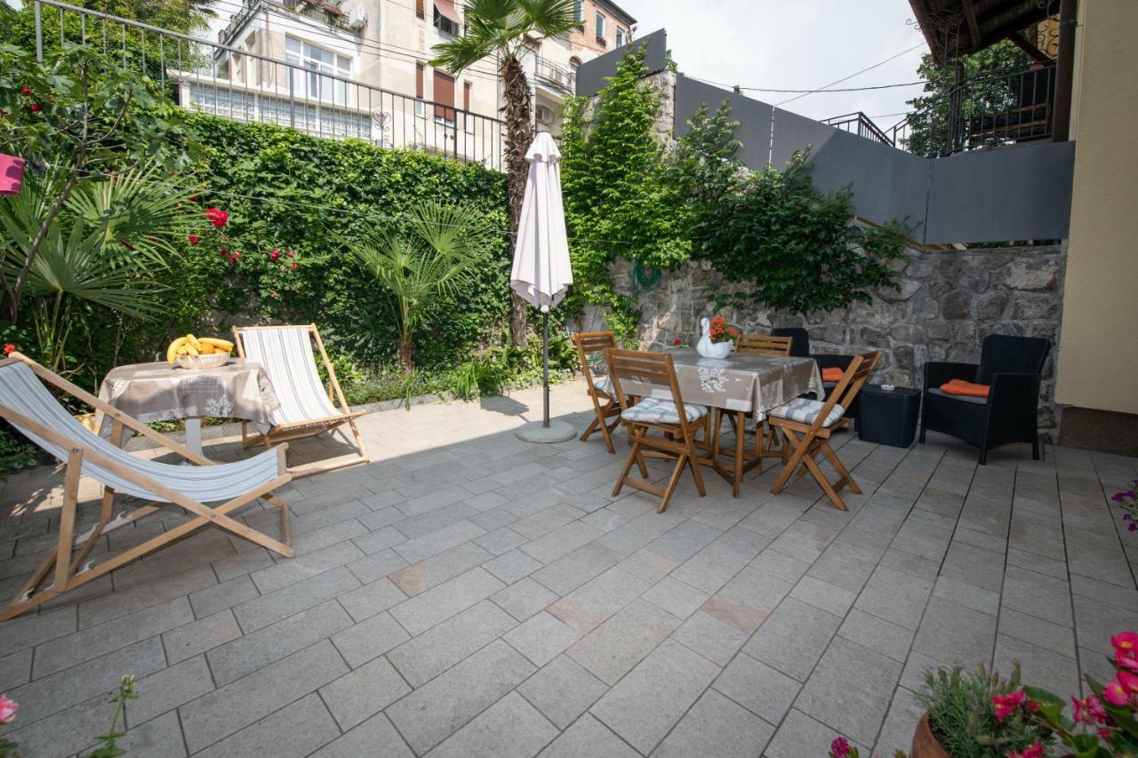 Studio Apartman Tasha Опатія Екстер'єр фото